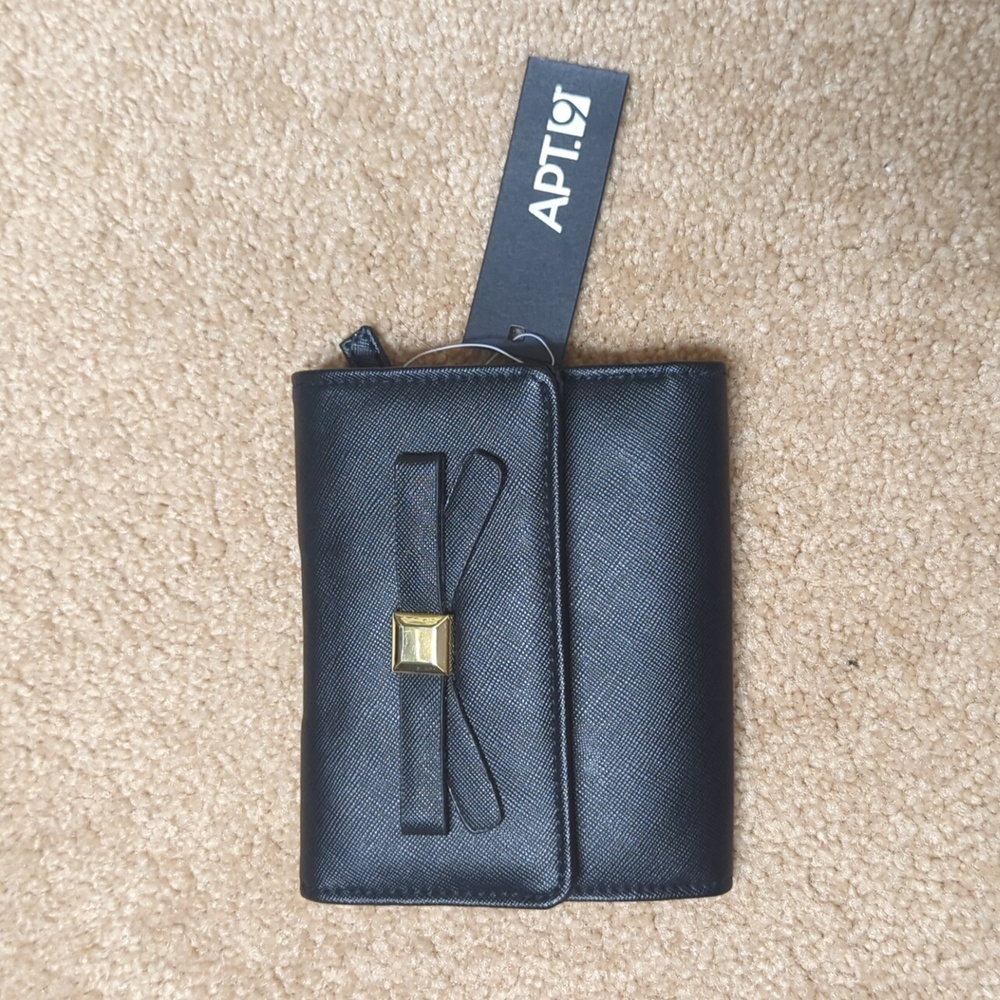 New Apt. 9 Black Wallet